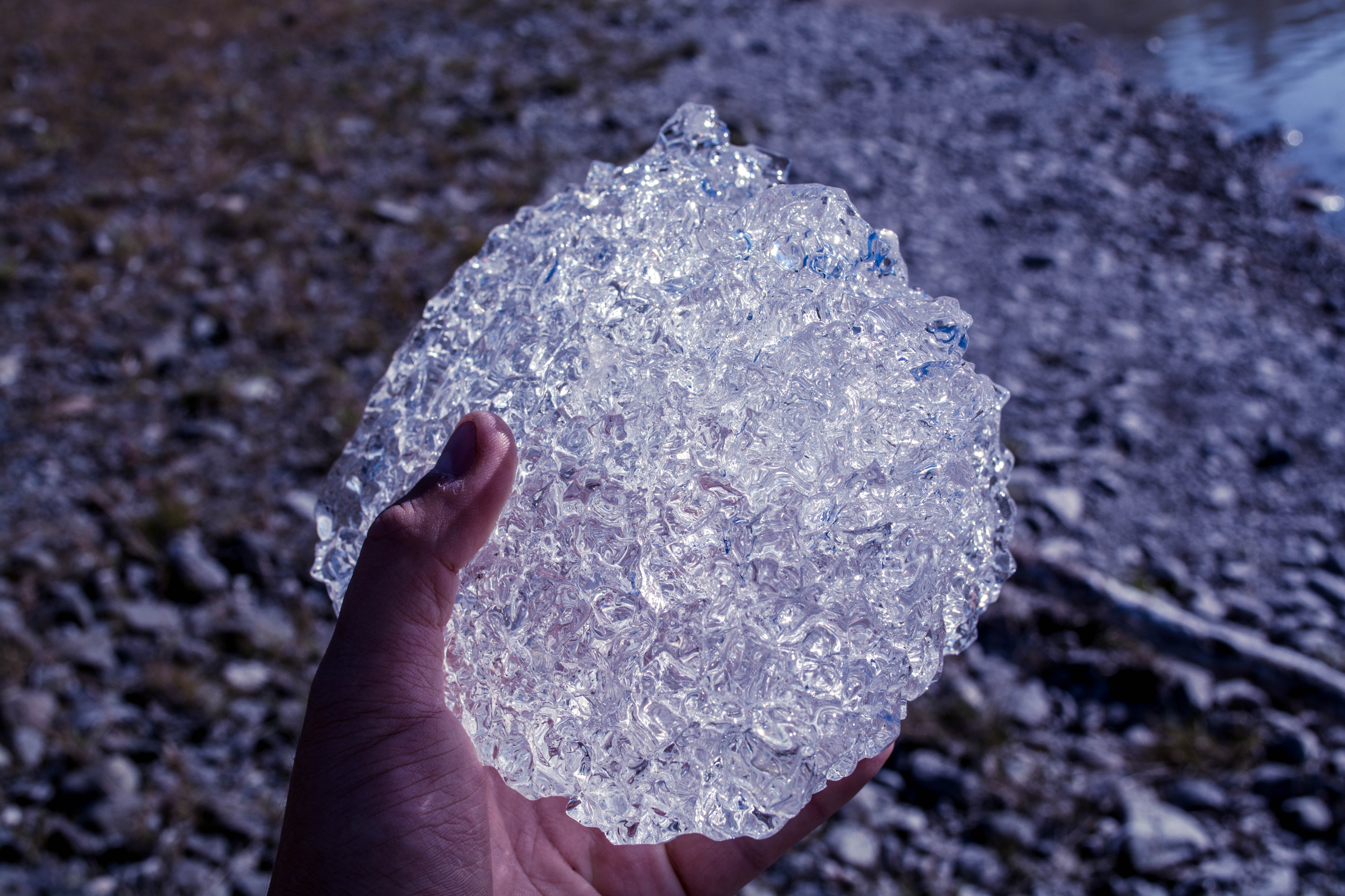 Вода в кристаллическом состоянии. Кристаллы снега. Кристаллы льда. Кристаллизация льда. Лед.